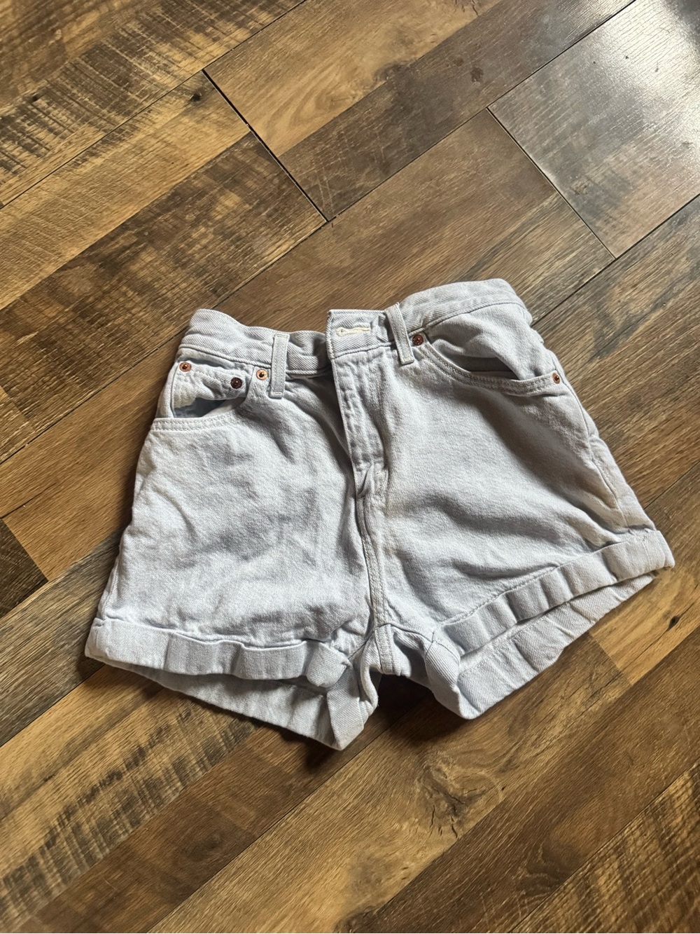 Levi's “Aline Mom” Jean Shorts